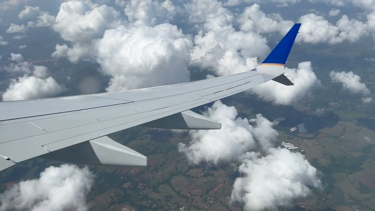 Copa Airlines Boeing 737 MAX 9 Landing into Panama City