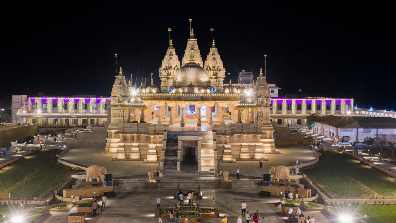 જોધપુરમાં વિશ્વશાંતી મહાયજ્ઞ, સેંકડો પરિવારોએ વૈદિક મંત્રોચ્ચાર સાથે યજ્ઞમાં આહુતિ અર્પણ કરી