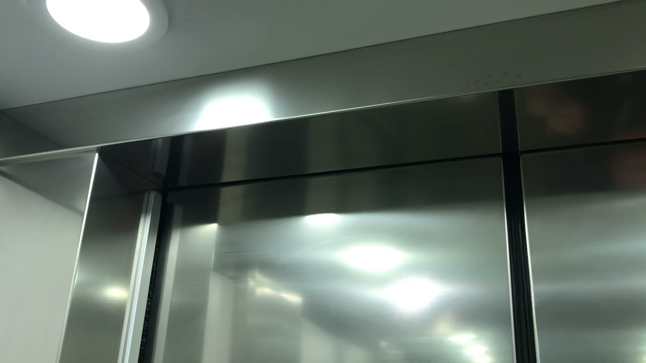 UK Lift @ M&S in Altrincham