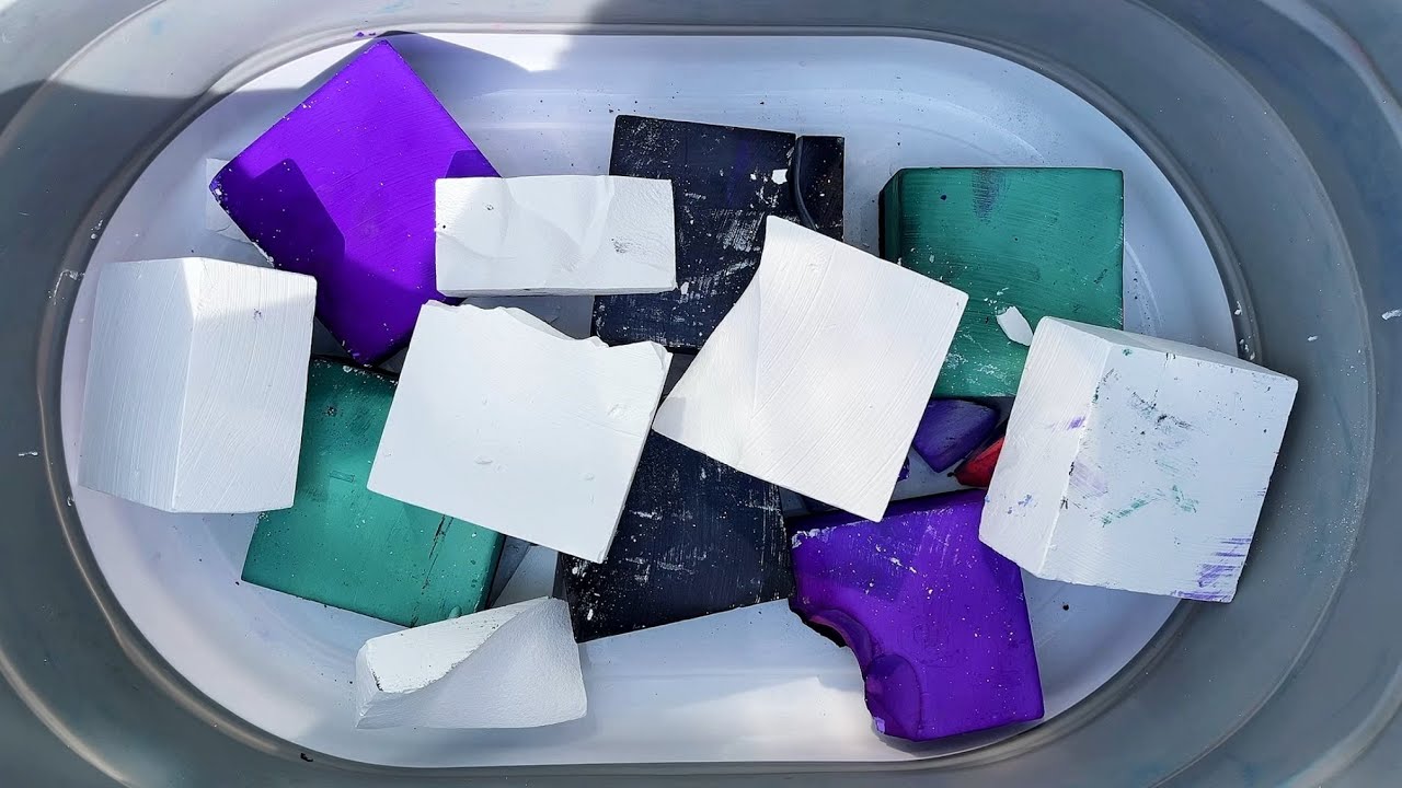 Gym Chalk/Comfortable crushed/stained chalk🤍💜💚🤎