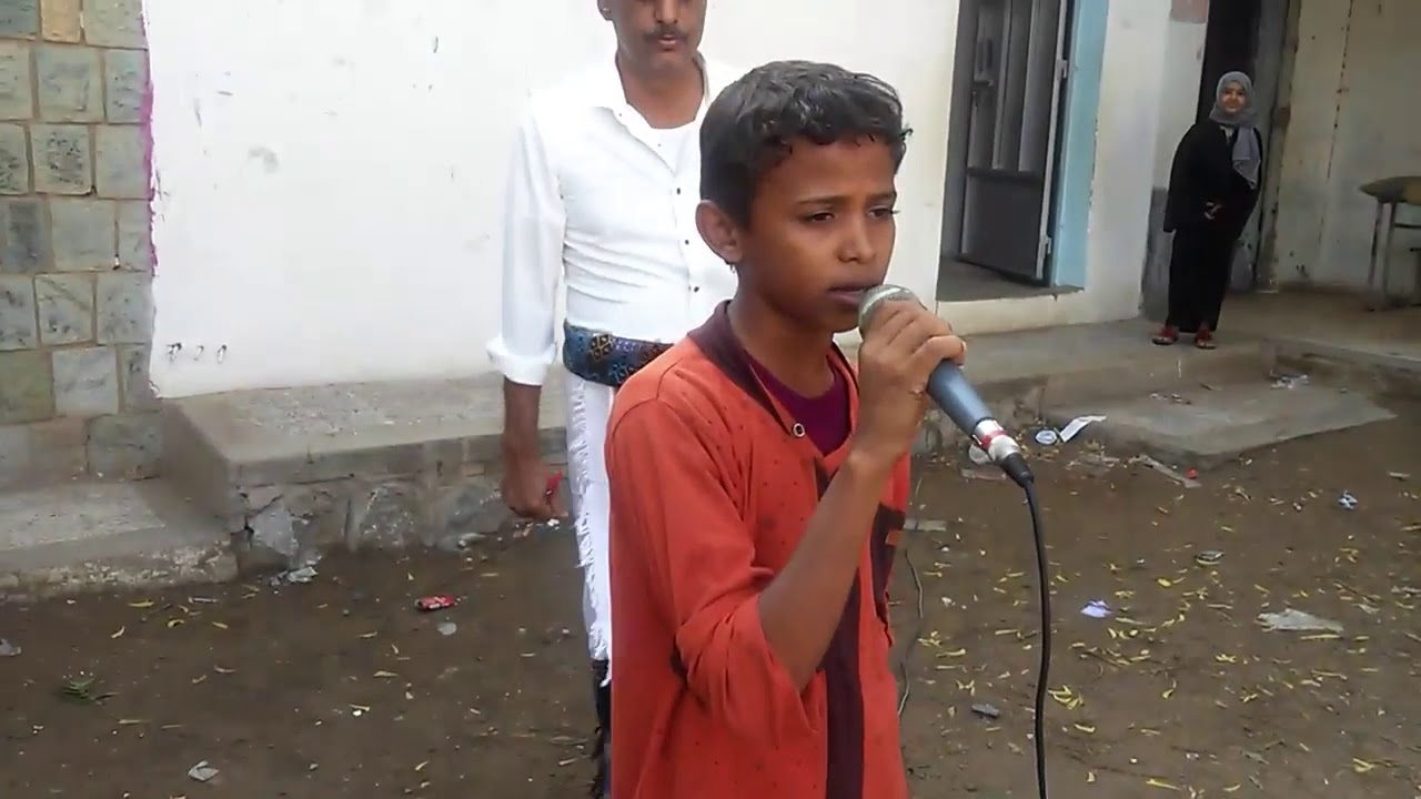 سوف نبقا هنا من طابور الصباح بمدرسة الفلاح بمديرية بيت الفقيه