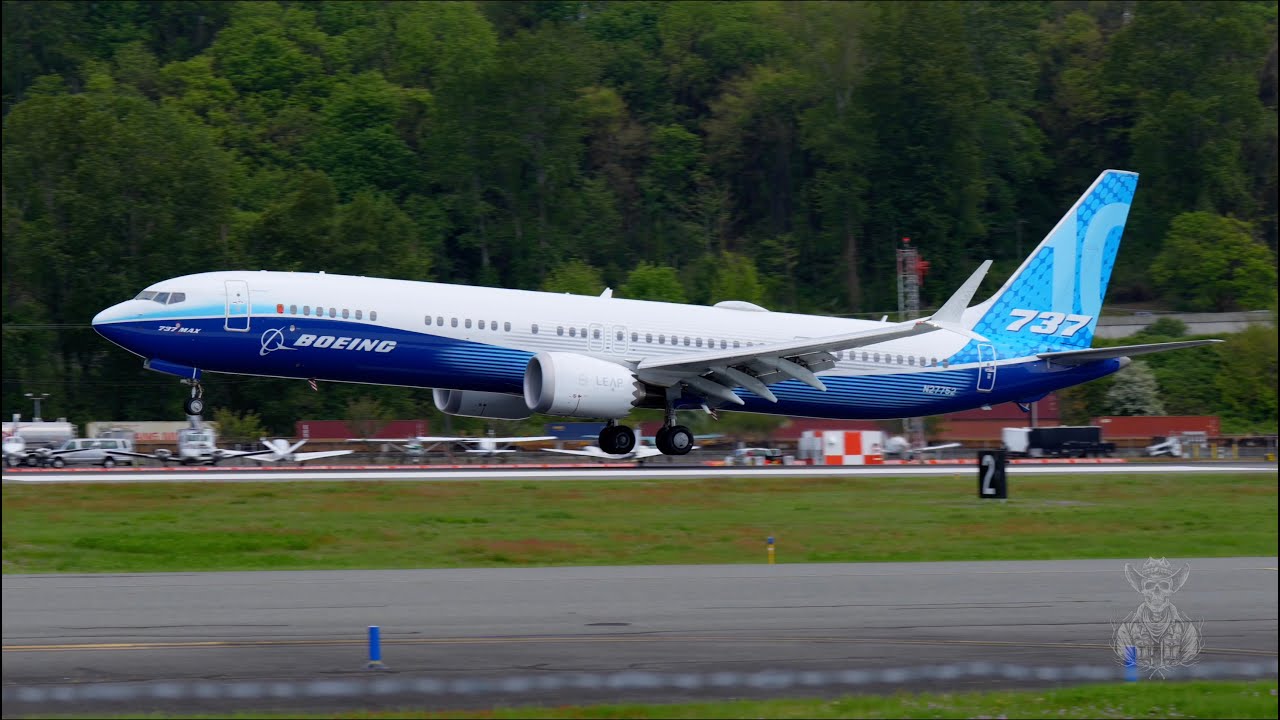 Boeing Company 737 MAX 10 Landing And RTO At Boeing Field