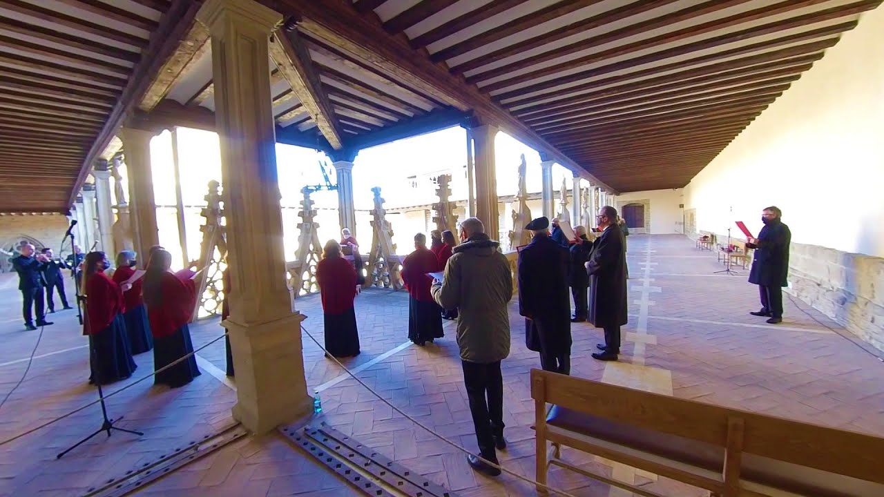 Capilla de Música Catedral Pamplona. Es ist ein Ros´ entsprungen. M. Praetorius. En el sobreclaustro