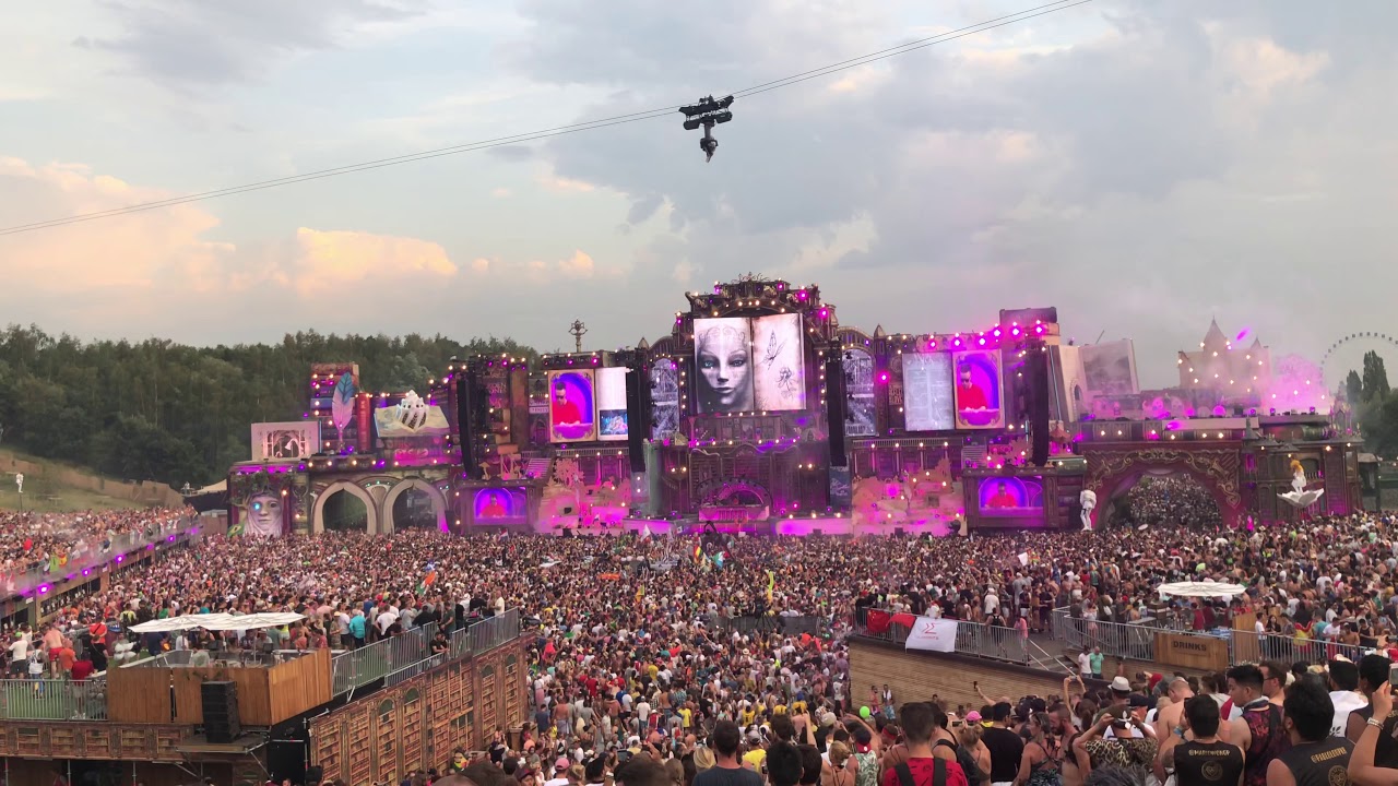 Piece Of Your Heart vs Howl At The Moon (Nicky Romero Mashup) | Live @Tomorrowland 2019 Belgium |