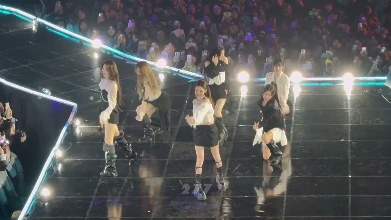 SIGN I 이즈나(izna) I D Awards 디 어워즈 260211