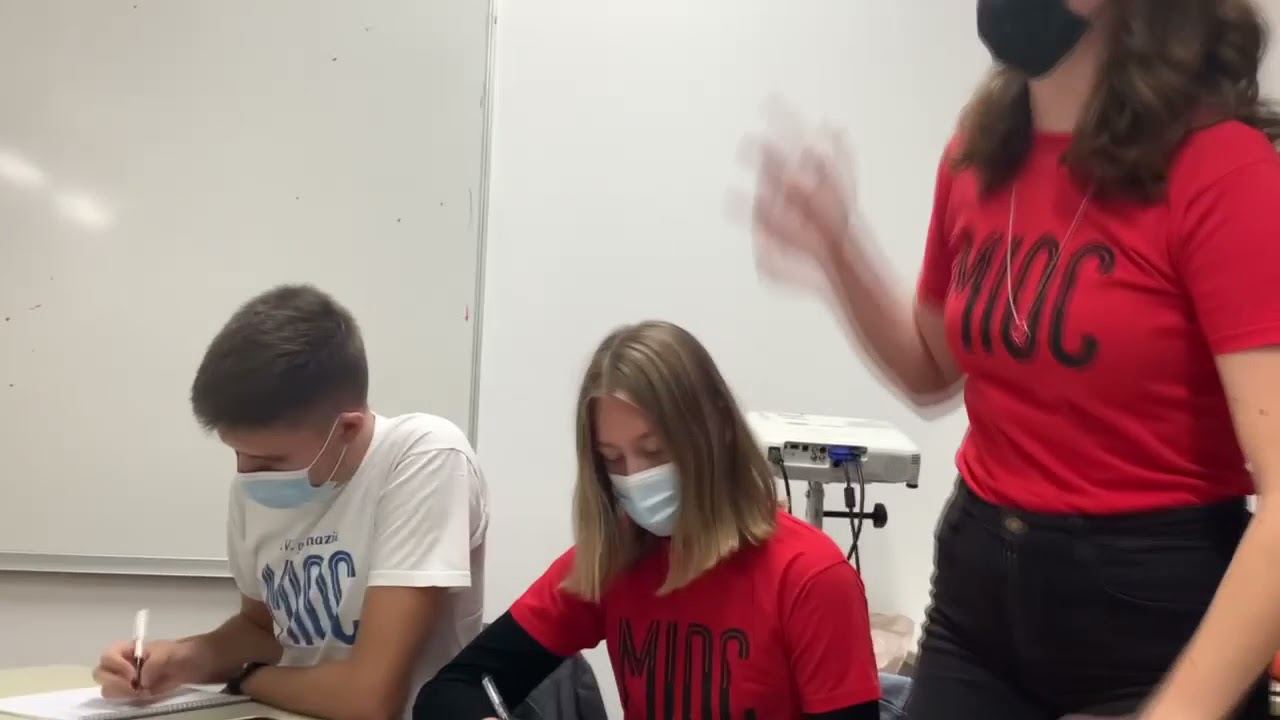 Prezentacijska debata V  gimnazija je bolja od MIOCa