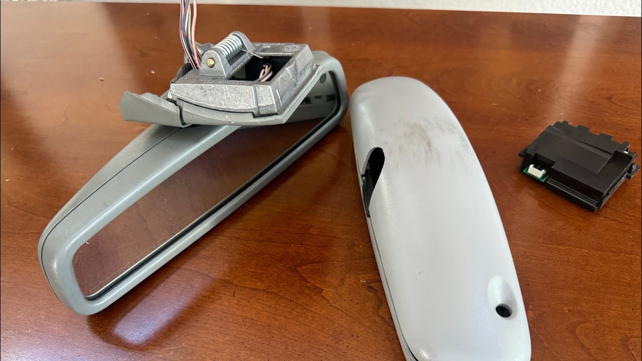 How to Repair the Inside Rear View Mirror on a W140 Mercedes-Benz S-Class (quick version).