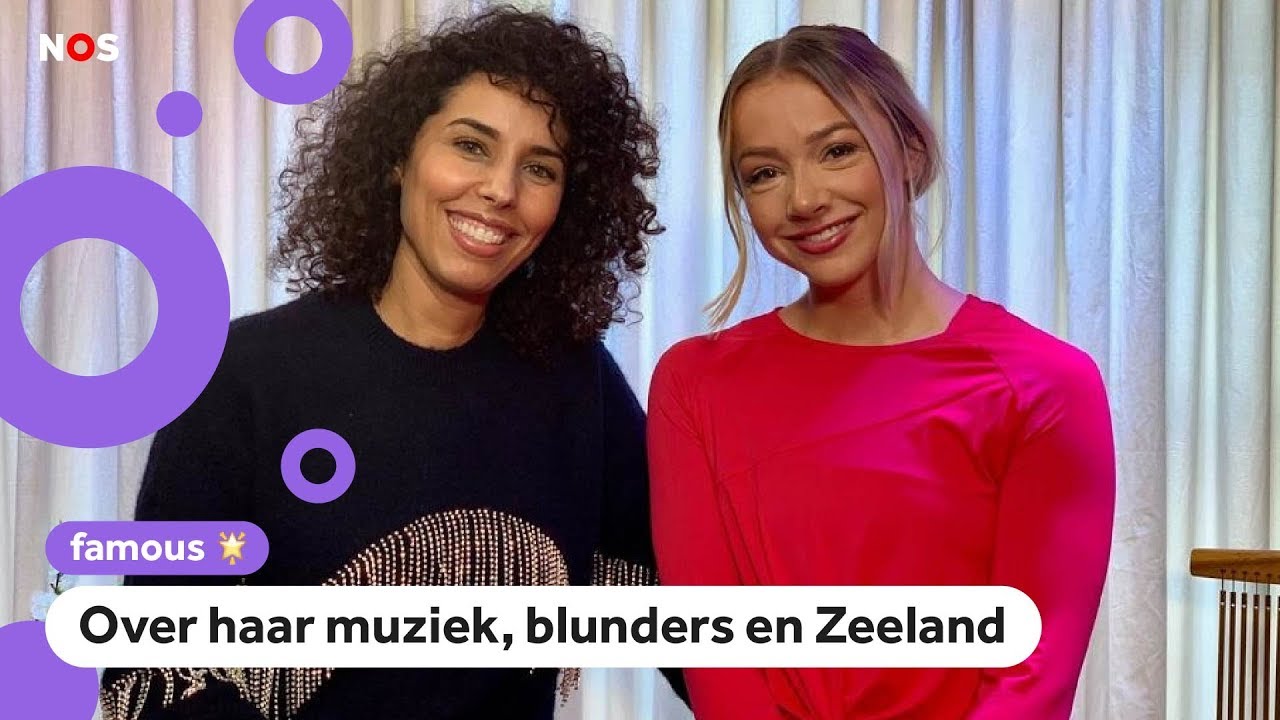 Zangeres Emma Heesters beantwoordt vragen van kinderen