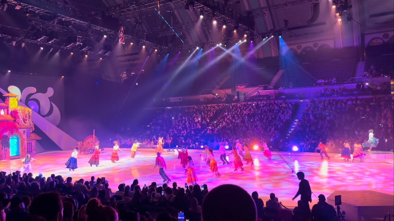 The Family Madrigal - Disney On Ice | Frozen & Encanto Ep. 5