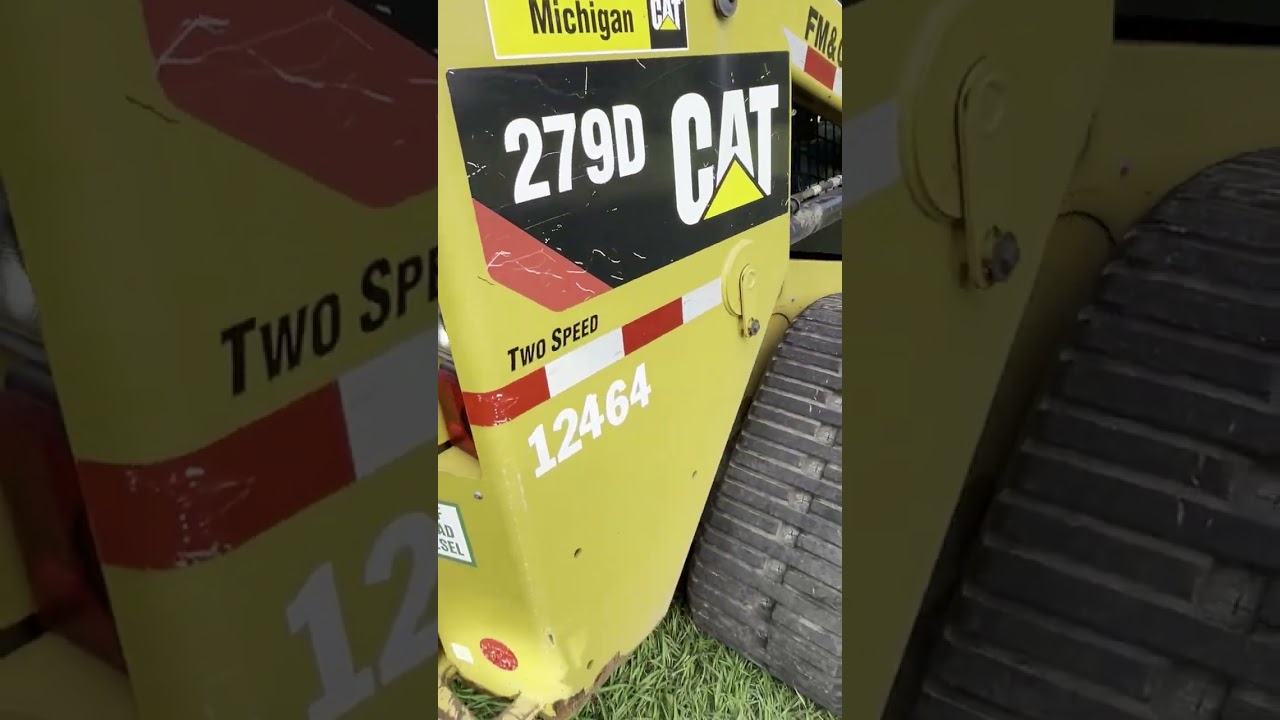 CAT&reg; 279D Compact Track Loader