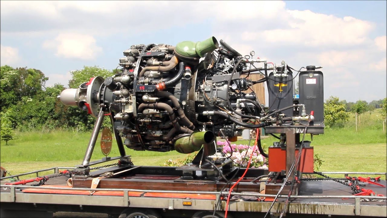 Curtiss-Wright R-3350 32-WA, 18 Cylinder Radial Engine (Sternmotor), second start