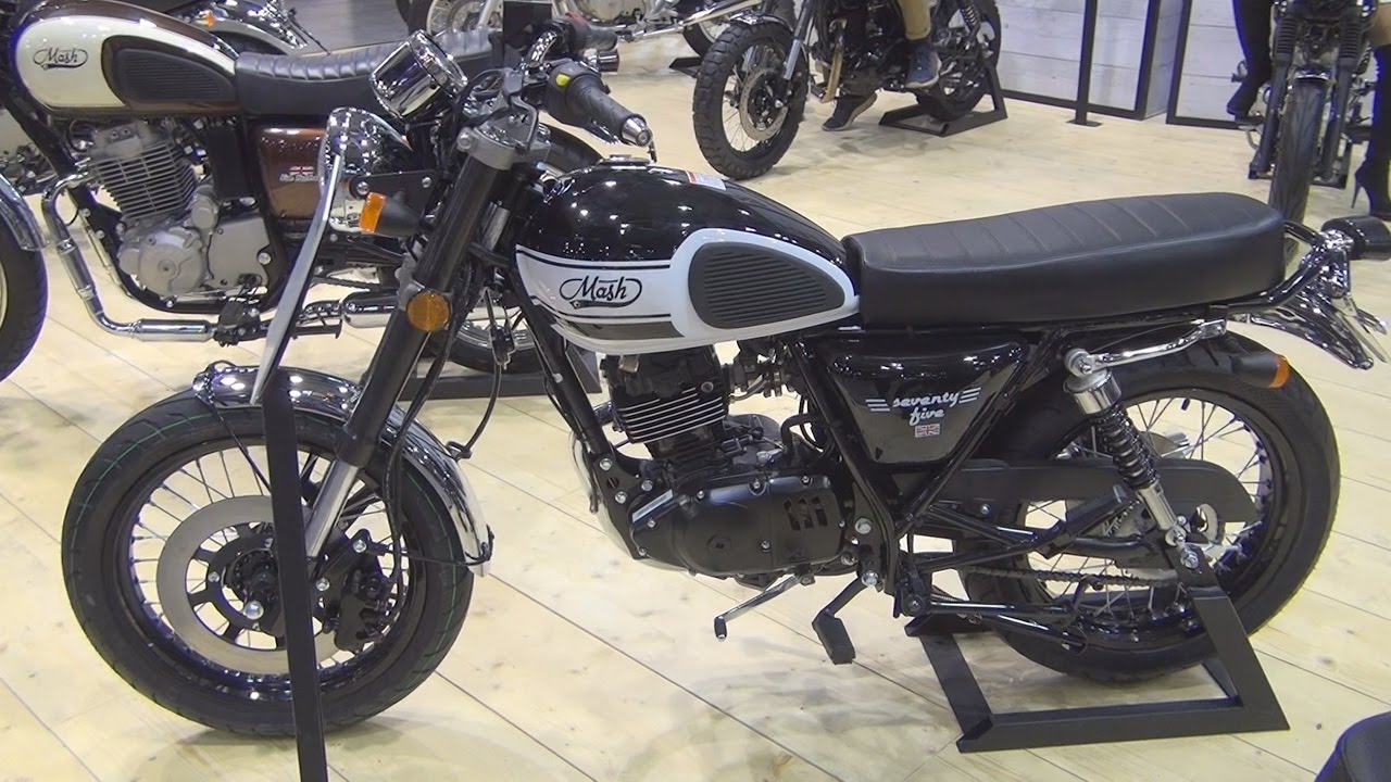 Mash Seventy Five 125 cc Euro 4 Black (2017) Exterior and Interior in 3D