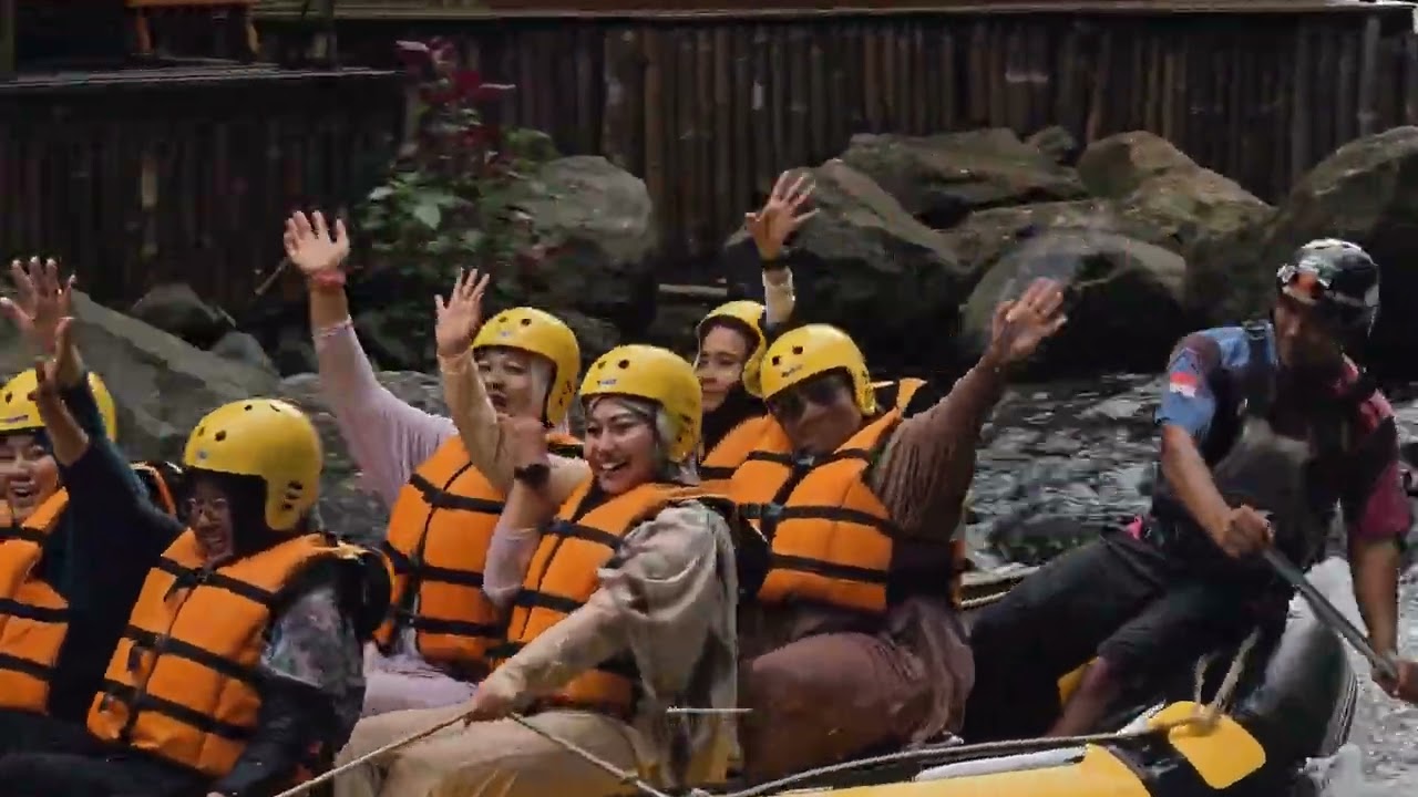 SERU BANGET ! Rafting Situ Cileunca Pangalengan Bandung