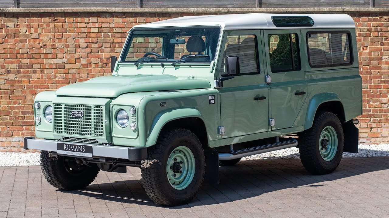 2016 Land Rover Defender 110 Heritage Station Wagon - Grasmere Green - Walkaround [4K]