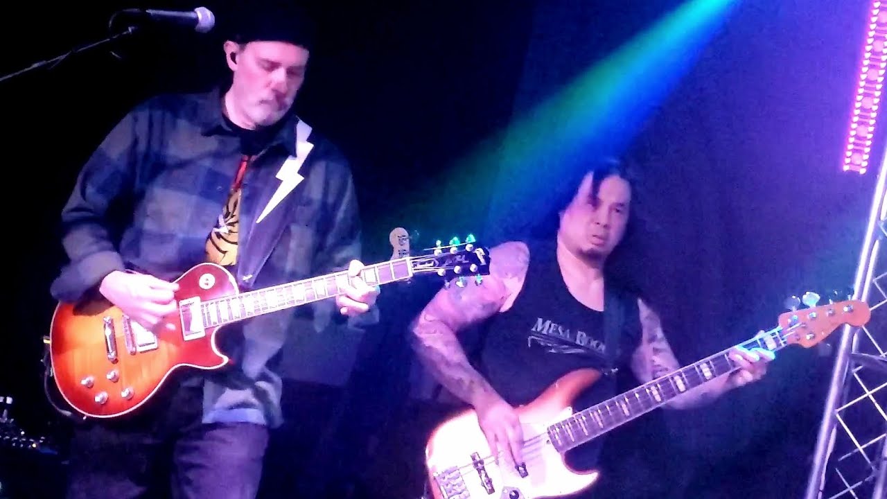 Ten Feet Tall rockin' Jimmy Eat World's “The Middle”🤪🤙