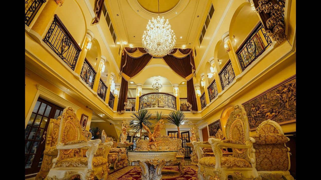 Golden Venetian Mansion in Loyola Grand Villas - Corelli House Tour