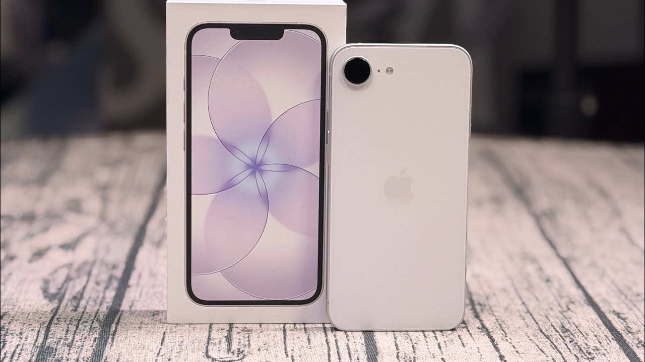 iPhone 17E &mdash; распаковка и первые впечатления