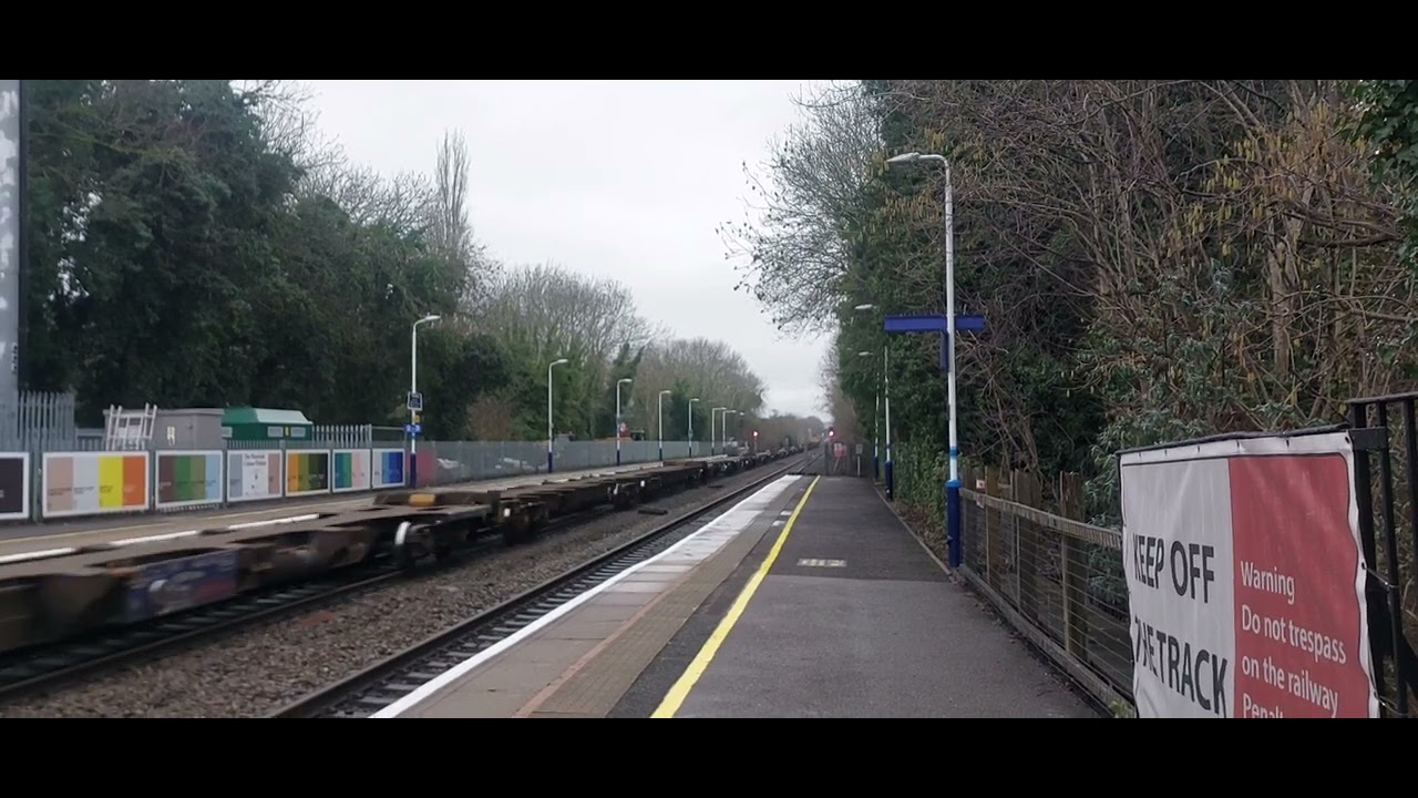 66709 'Sorrento' in MSC livery passing through Warwick