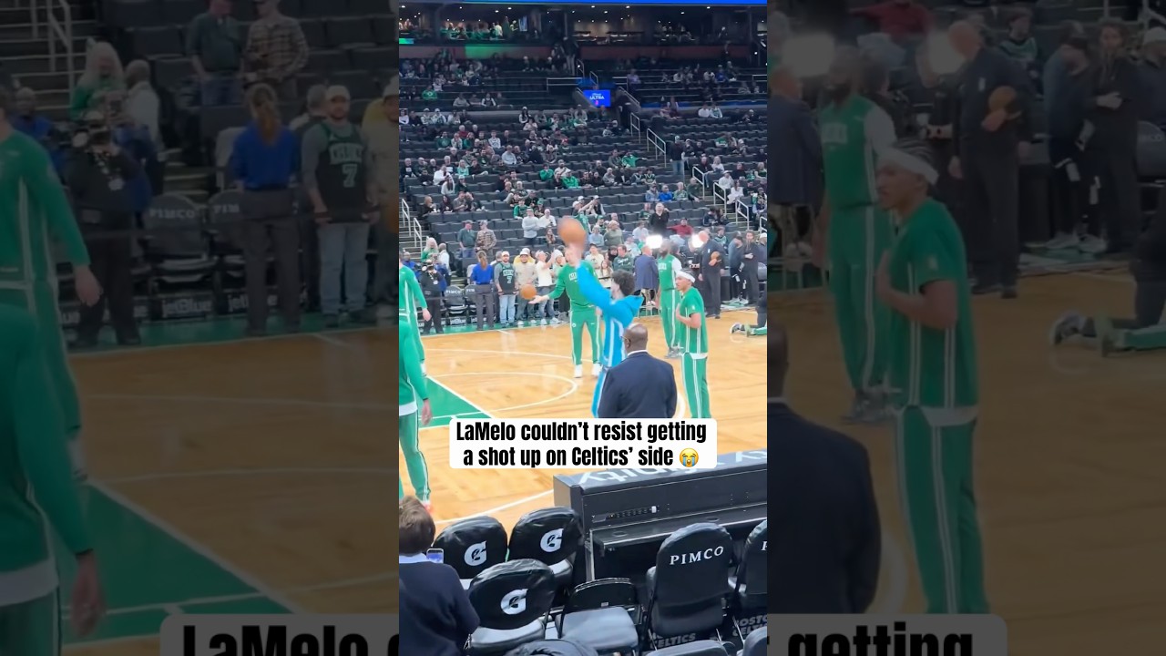 LaMelo shooting on Celtics&rsquo; side during warmups 😂 (via snapshotkyle/IG)