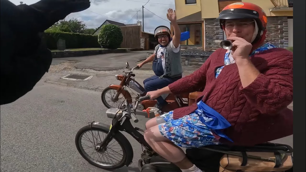 IL MET UN MOTEUR KTM DANS SA MOB : Il double tout le monde  IMPRESSIONANT !