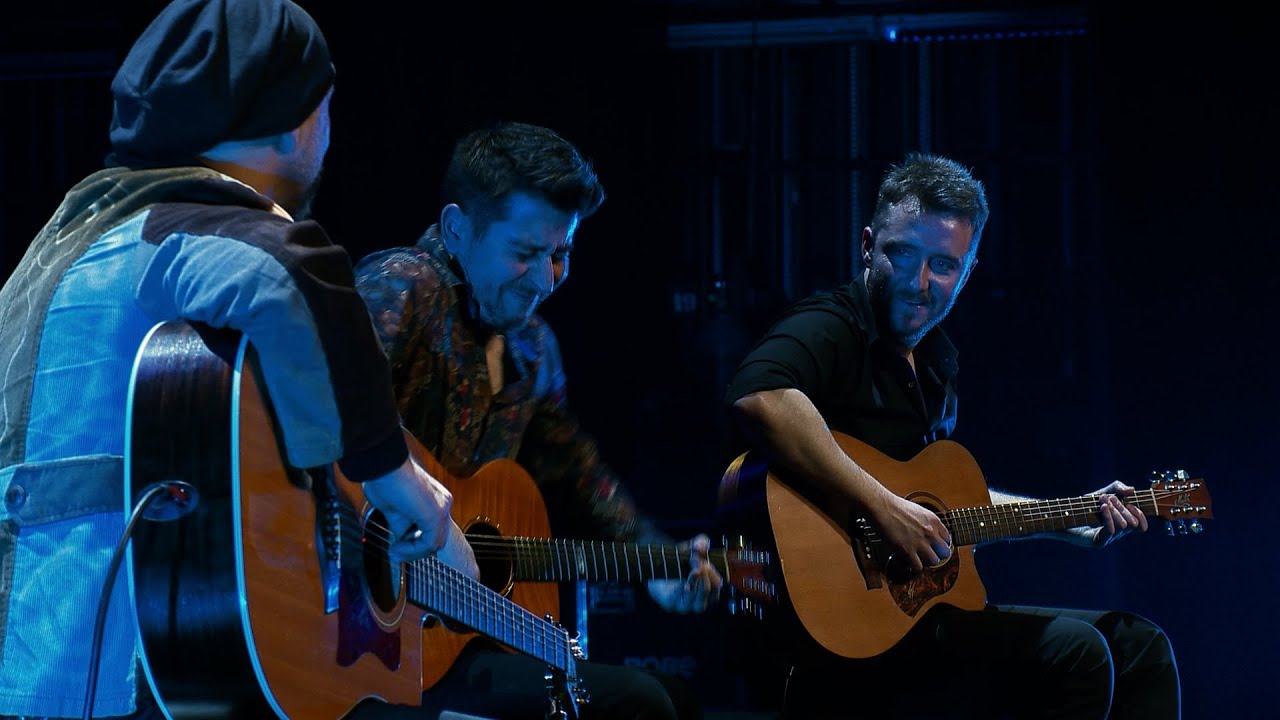 40 FINGERS - Bohemian Rhapsody - Queen (LIVE)