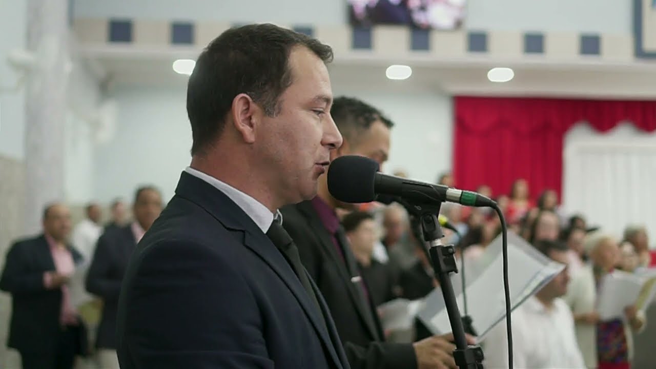 Igreja Apostólica - Jesus deixe ele agir e te transformar - Coral Curitiba