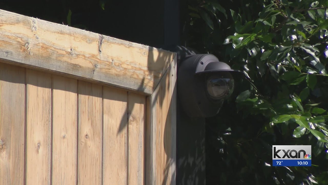 Elon Musk faces backlash over 16-foot fence around Austin suburb mansion