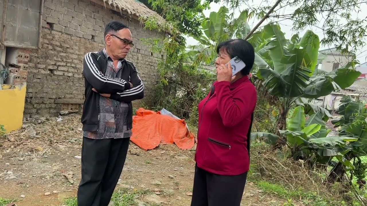 Bà Liên Lo Lắng Gọi Lừa Tuyến Bà Minh Ốn Nặng Về Ngay