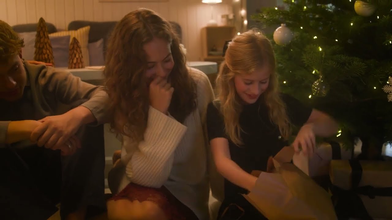 Danish Holiday Traditions 🎄