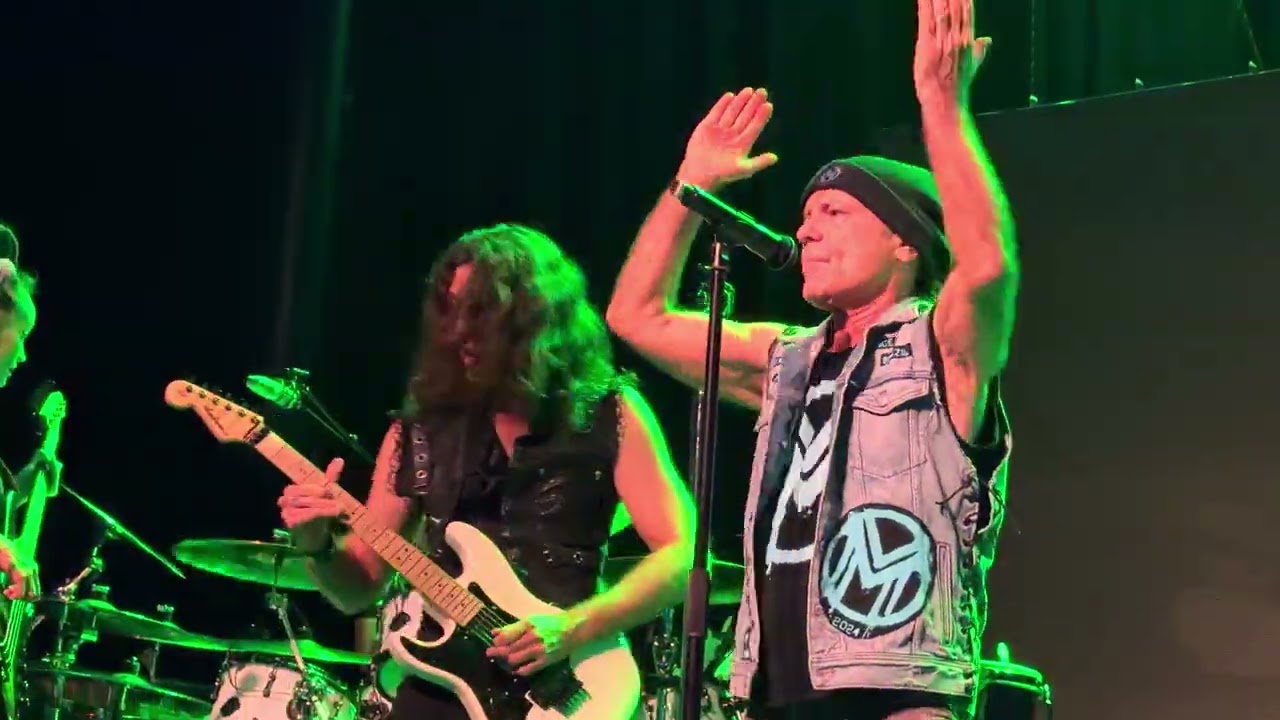 Bruce Dickinson - Tears of the Dragon (Live) 4K