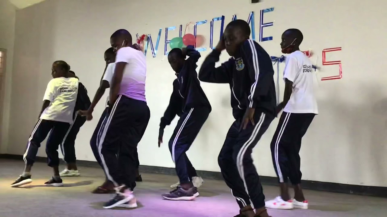 Epic Dance Moves#2! As Welcome Senior ones and fives.