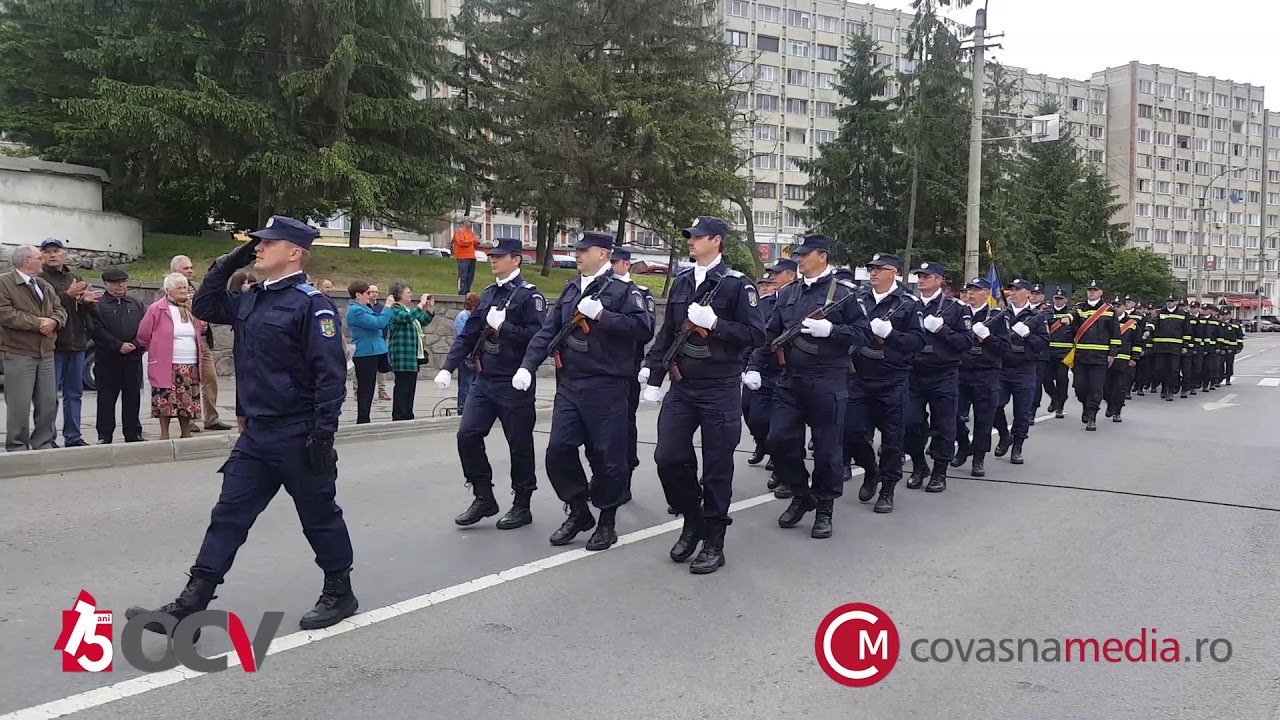 Defilare Ziua Eroilor Sf&acirc;ntu Gheorghe