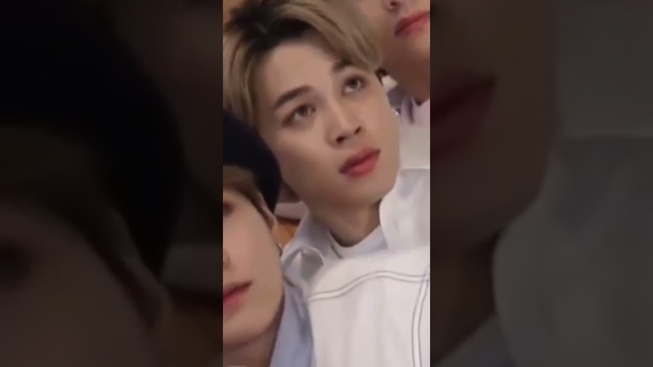 Why are you Jimin staring at Yoongi's booty. Dirty mind jiminaa..🍑🍑👀👀🥵🥵