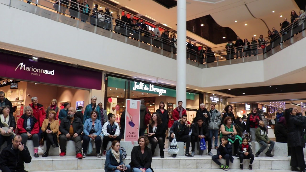 FLASH MOB SALAKAO -GOSPEL GROOVE ET AD LIBITUM