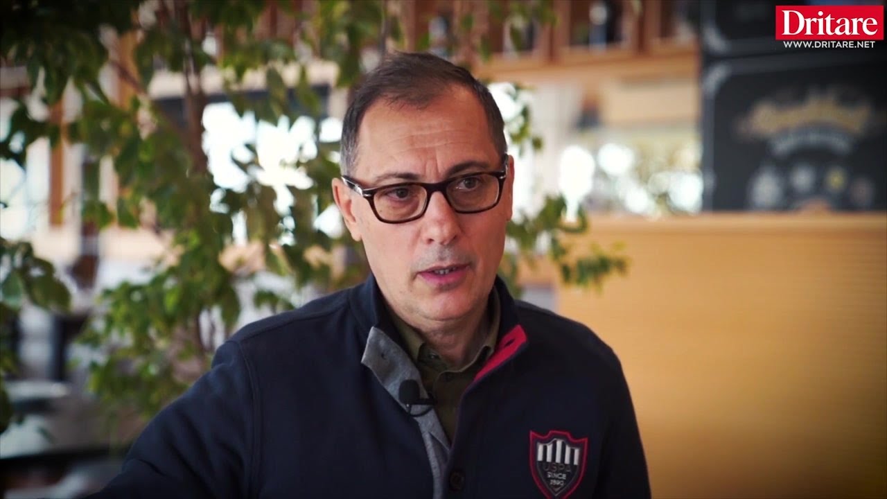 Takimi që ndryshoi gjithçka. Adi Krasta: Njohja ime me Kozeta Notin
