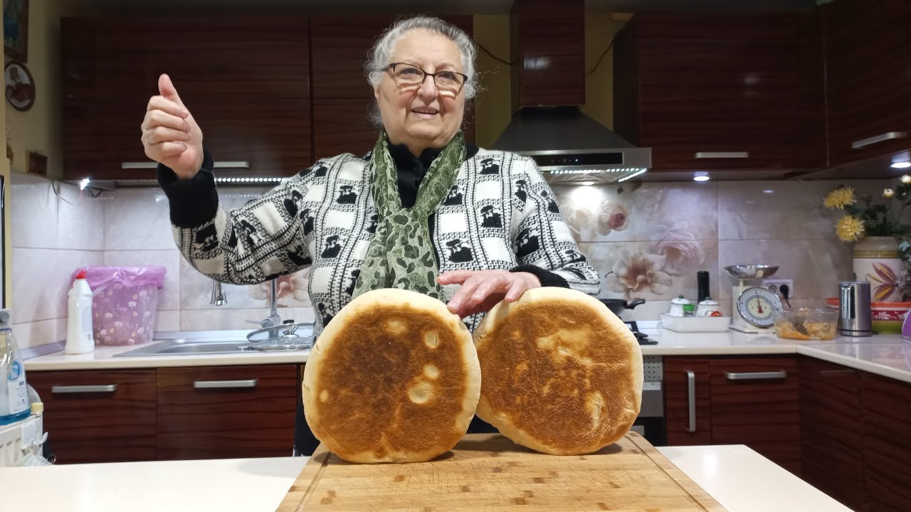 Turte coapte pe tigaie fara ulei, reteta Bunicii, ieftina, simpla si gustoasă 🤗❤️