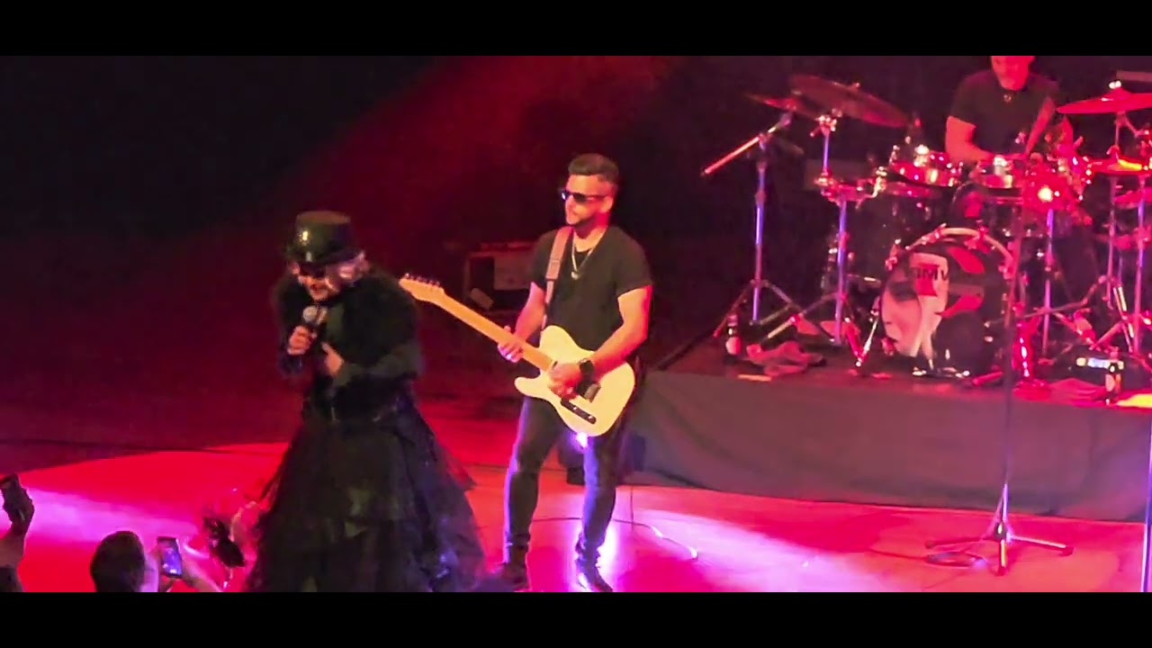 Kim wilde keep me hanging on ( birmingham symphonyhall 2025) the closer tour