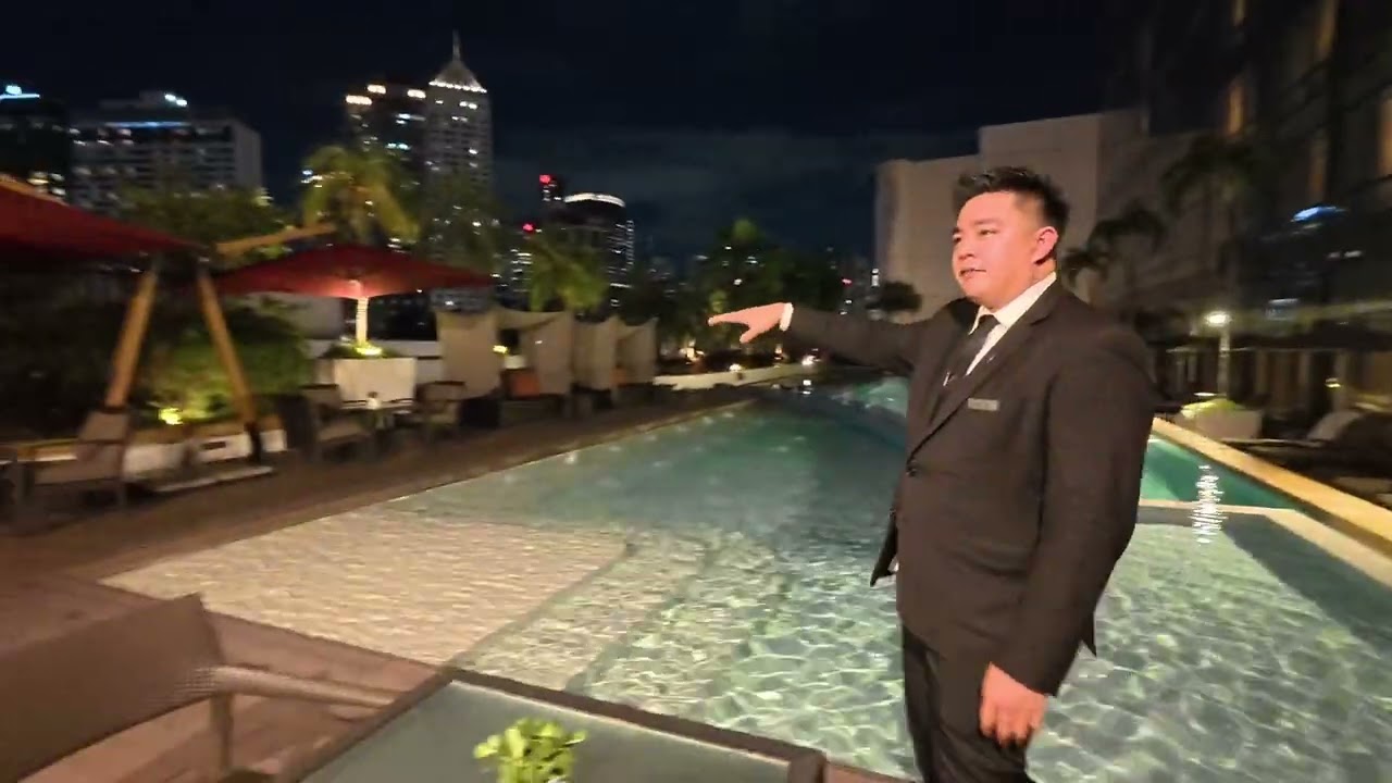 Review Of Fairmont Makati In 4 Minutes