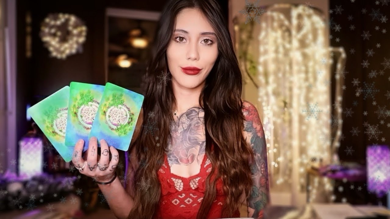 DECEMBER Tarot Prediction🎄Pick A Card ❄️ Ho Ho Ho witches ☾⚕&bull;