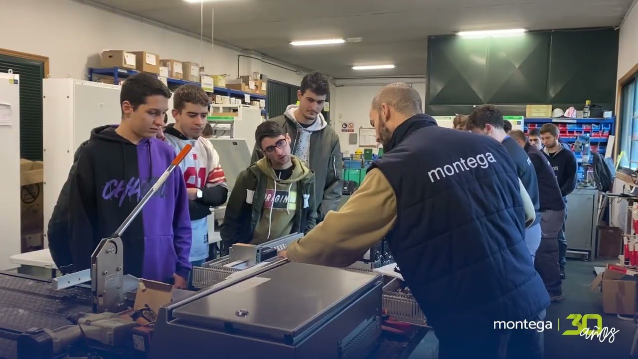 Visita de los alumnos del Instituto de Formaci&oacute;n Profesional Montecastelo
