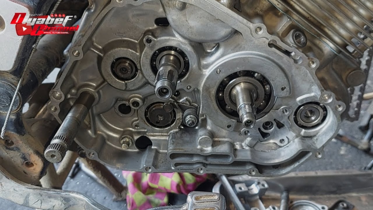 COCOK UNTUK PEMULA CARA MERAKIT BAGIAN BLOK KOPLING MOTOR SATRIA FU 150 !!!