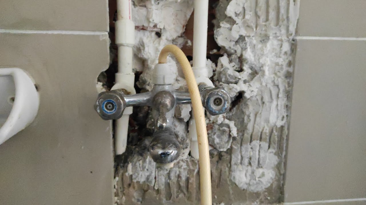 Duvar içerisinde çatlayan dişli parçanın değiştirilmesi #dişli #plastik #duvariçinde #tamir
