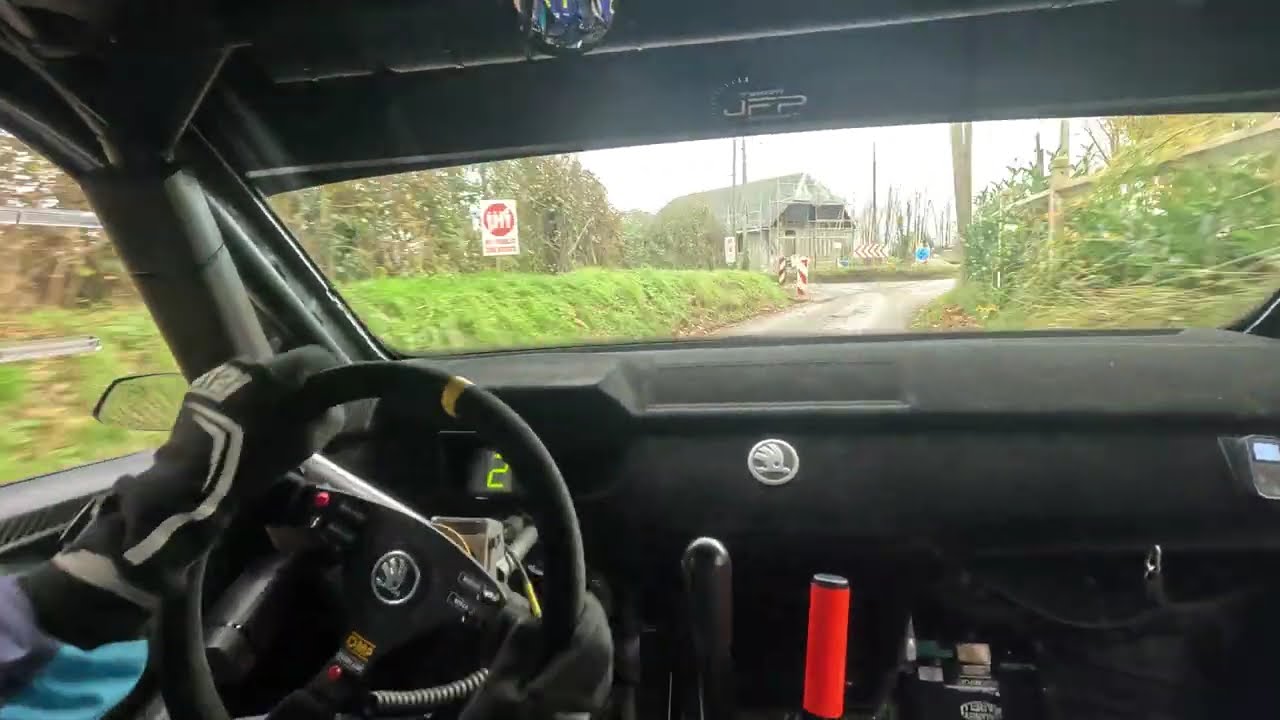 temps scratch es3 Skoda Fabia - rallye de Pont-L'Eveque 2024 - Jeff et Victoria PIAU