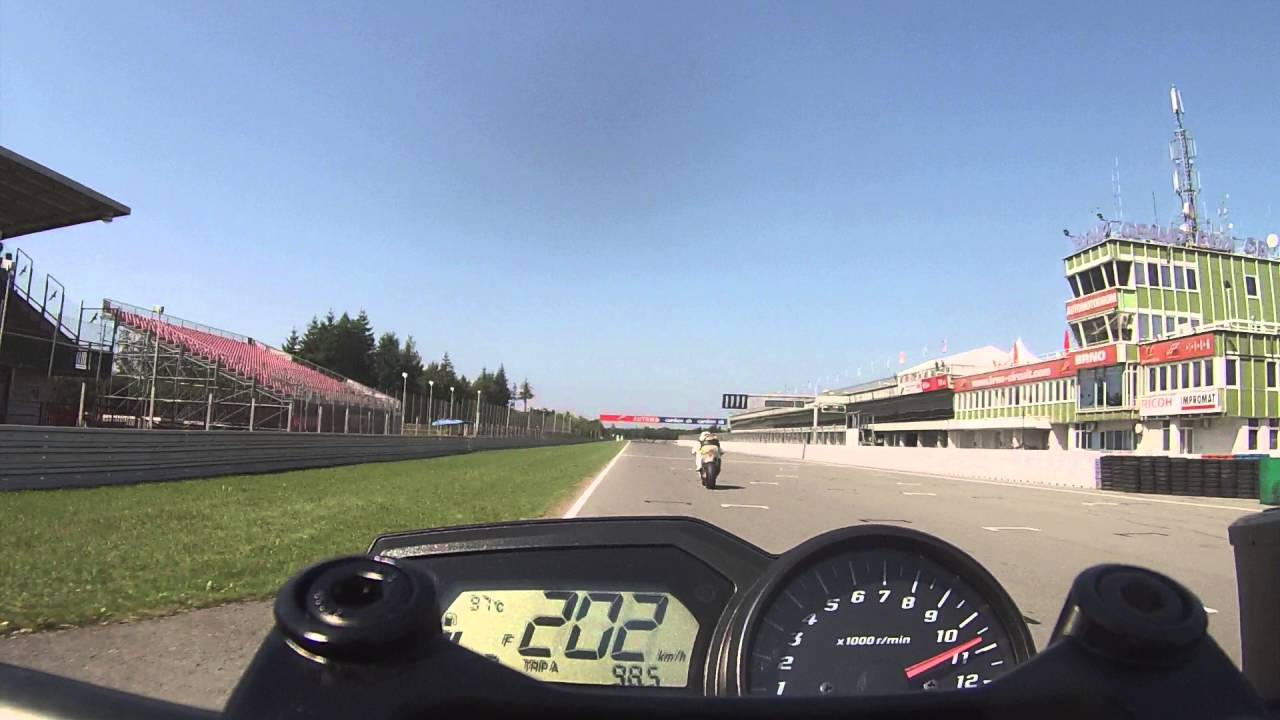 yamaha fz1 naked vse superbike ,supersport brno