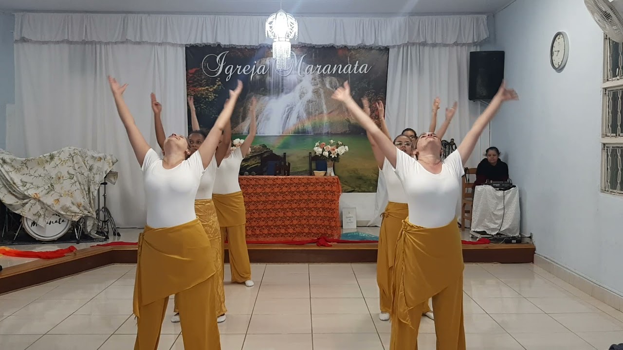 Ele é (Eveny Braga) Ministério de Dança Expressão e Louvor