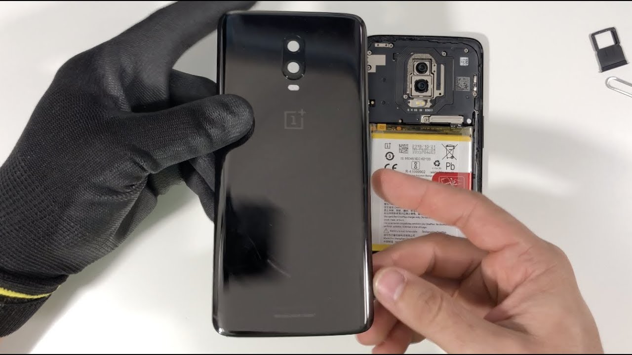 How to Remove the OnePlus 6T Back Glass Cover