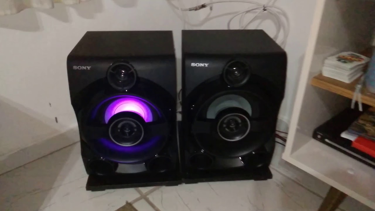 Sony MHC m60d tocando forte