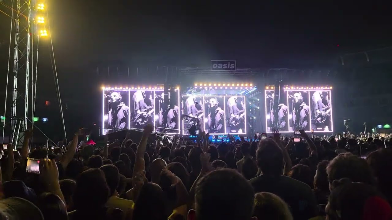 Oasis  Intro _ Hello - 15/11/25, Estadio de River Plate, Buenos Aires, Argentina.
