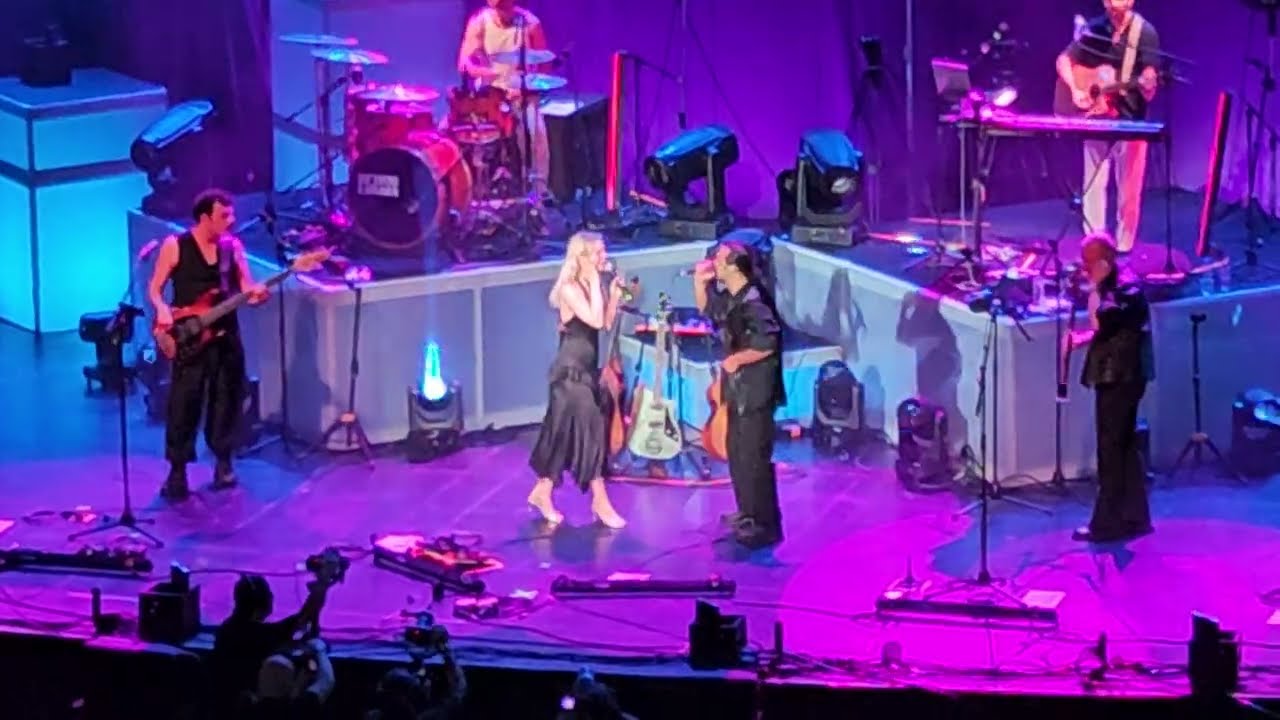 Dedublüman & Aleyna Tilki - Sana Güvenmiyorum | Harbiye Açık Hava Konserleri