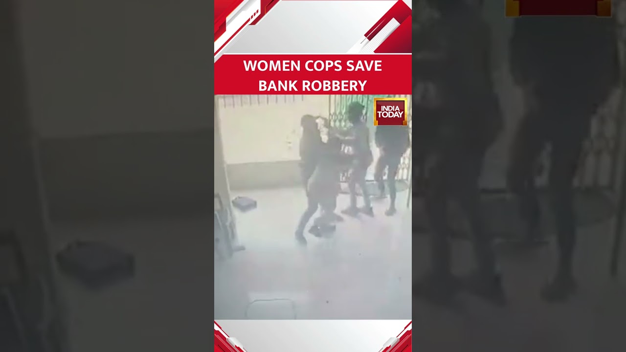 Caught On Cam: 2 Bihar Women Cops Fight Off Armed Robbers At Hajipur Bank